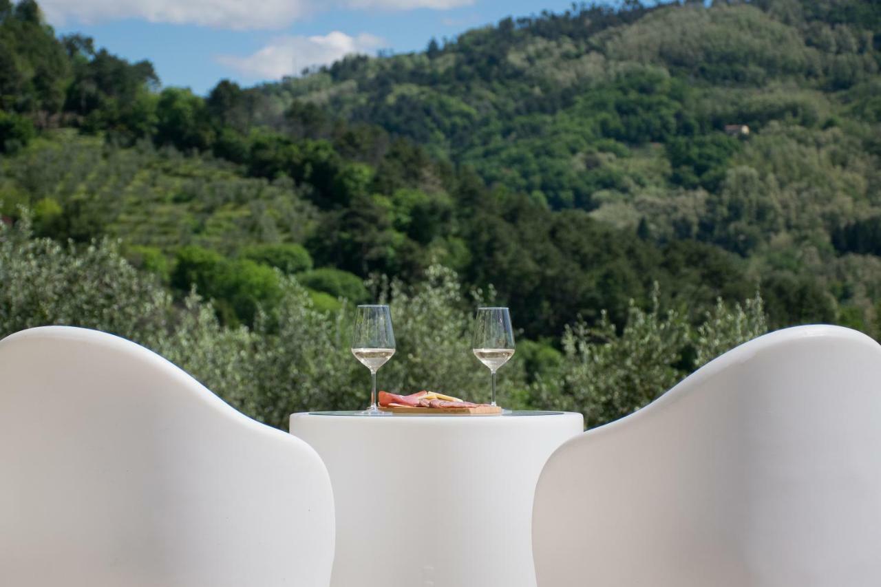 Podere Scoglio D'Oro Pescia Exteriör bild